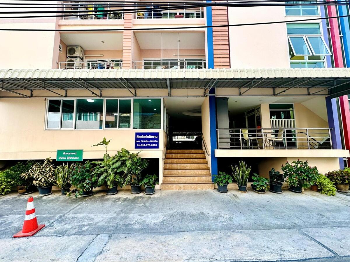 Wisdom Burg Bangsaen, Pool, Gym Aparthotel Ban Rong Khoei Exterior photo