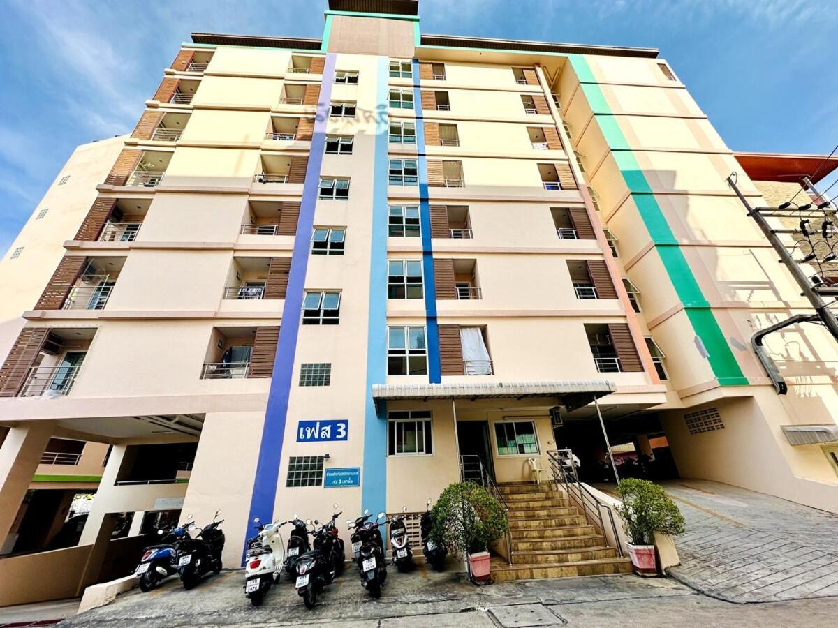 Wisdom Burg Bangsaen, Pool, Gym Aparthotel Ban Rong Khoei Exterior photo