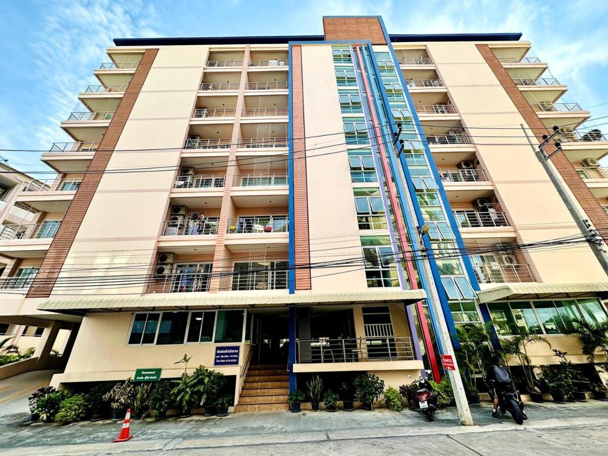 Wisdom Burg Bangsaen, Pool, Gym Aparthotel Ban Rong Khoei Exterior photo